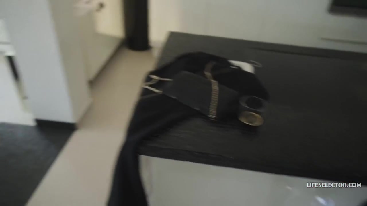 Mining Through Sexual - Des Ires