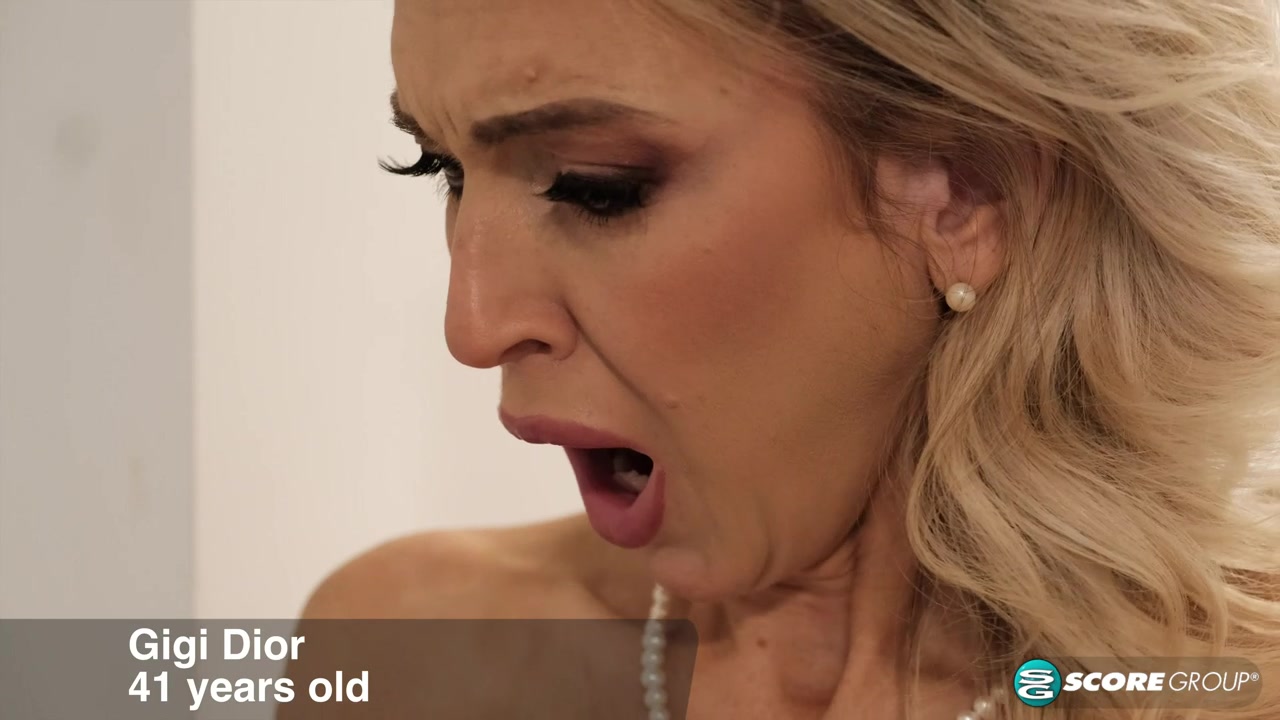Hot, blonde MILF Gigi Dior fucks her daughter's boyfriend