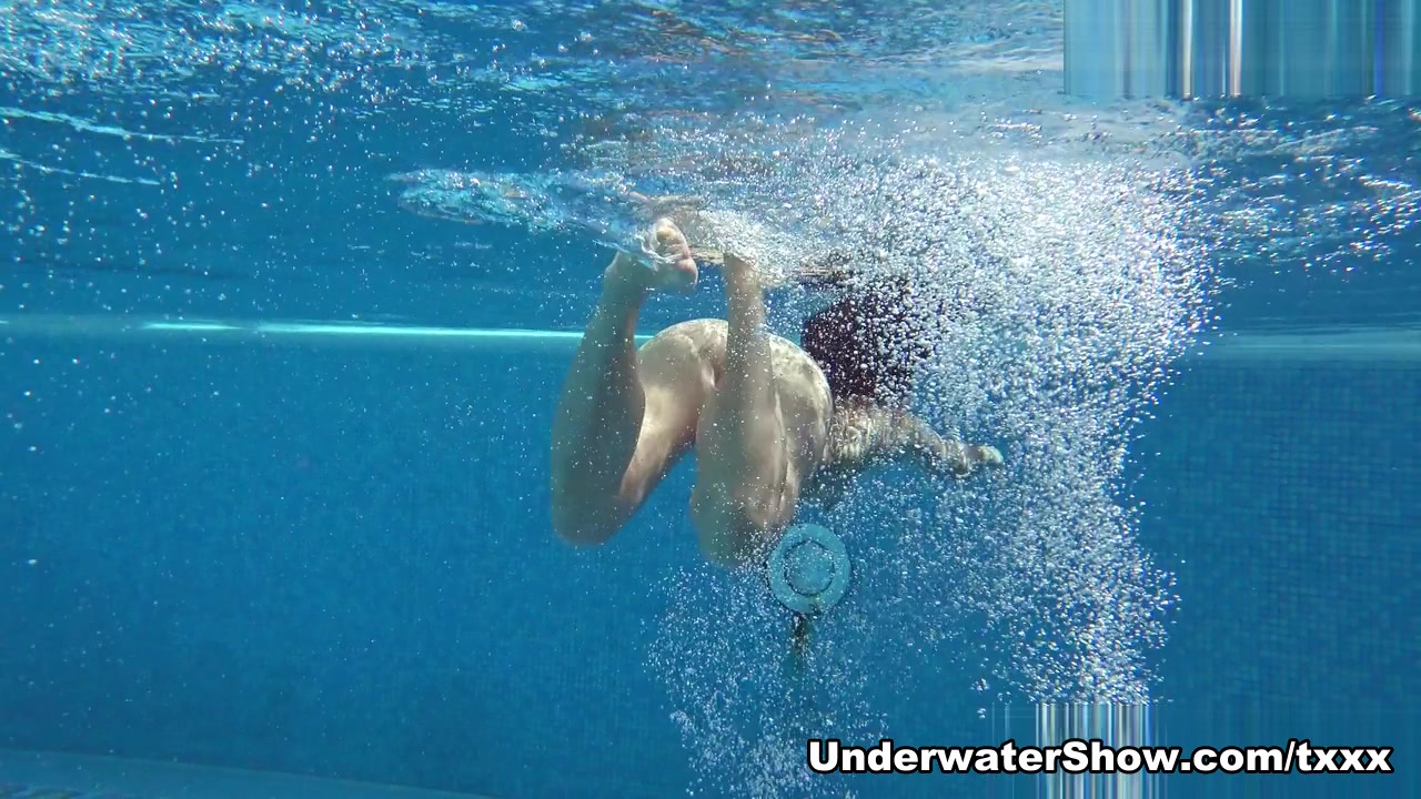 Jessica Video - UnderwaterShow