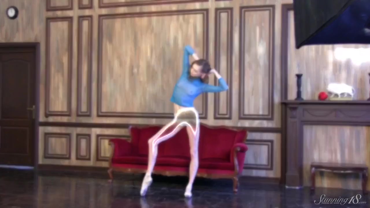 Sensual College Girl Annett Makes Her Tits Bounce While Dancing