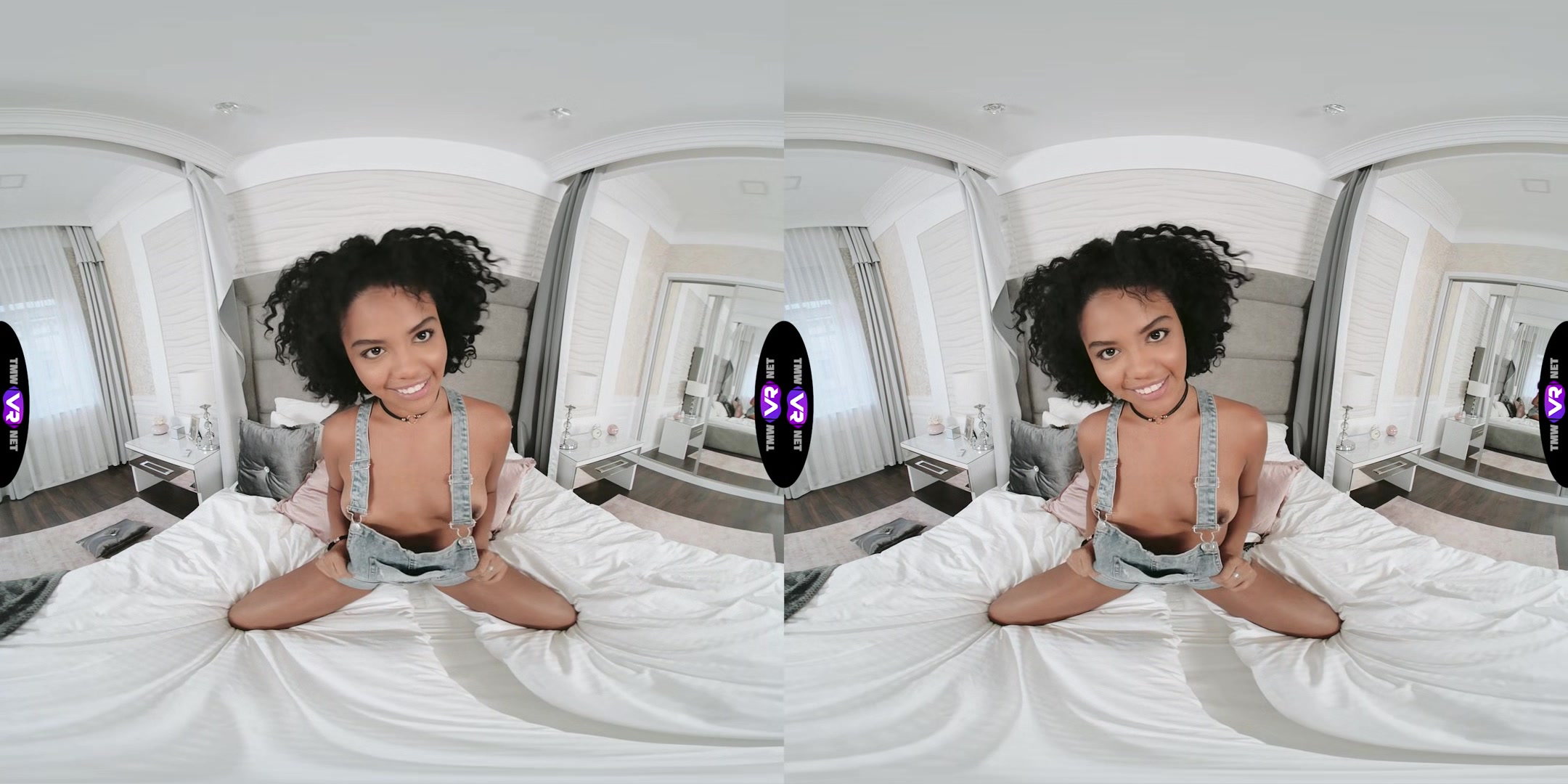 Bored and sex-hungry ebony