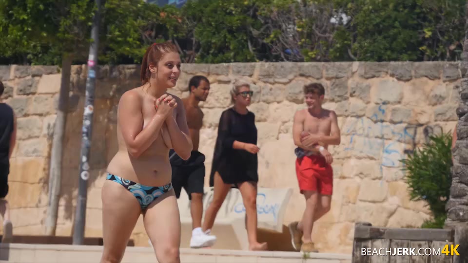 Showering On The Beach - BeachJerk