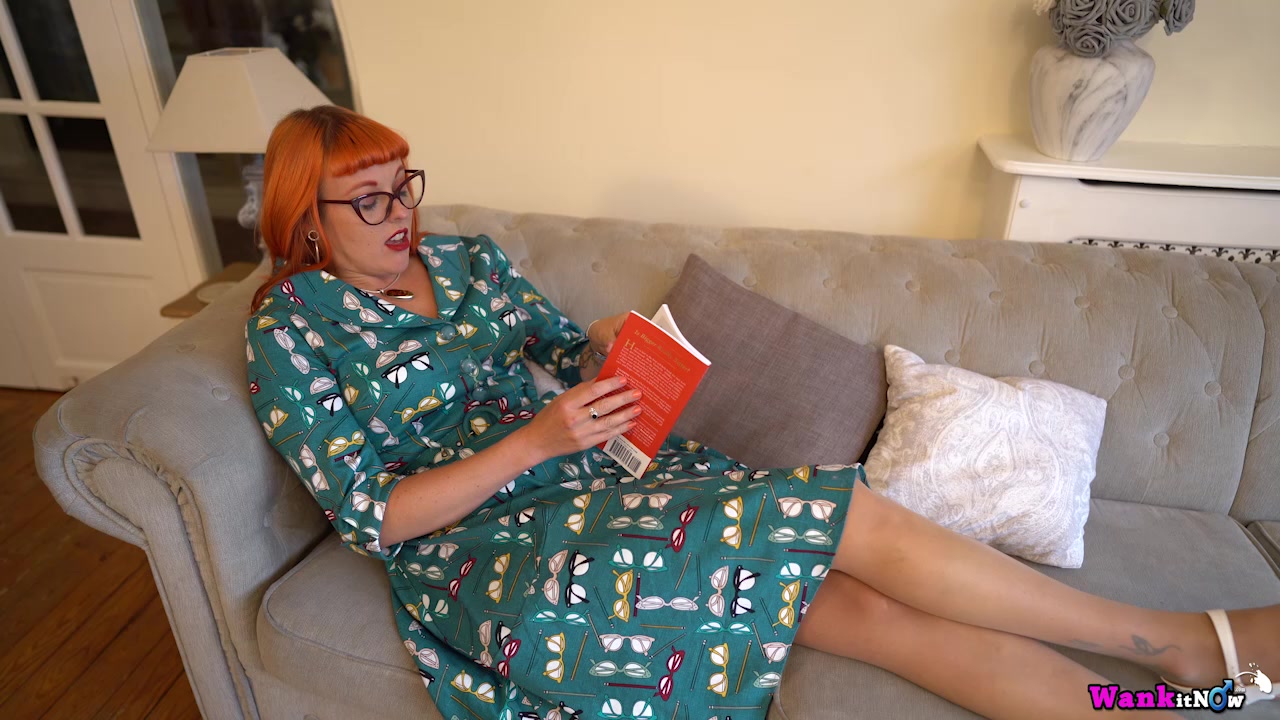 Auburn Fox - Let Me See Your Dick - Sexy Videos - WankitNow