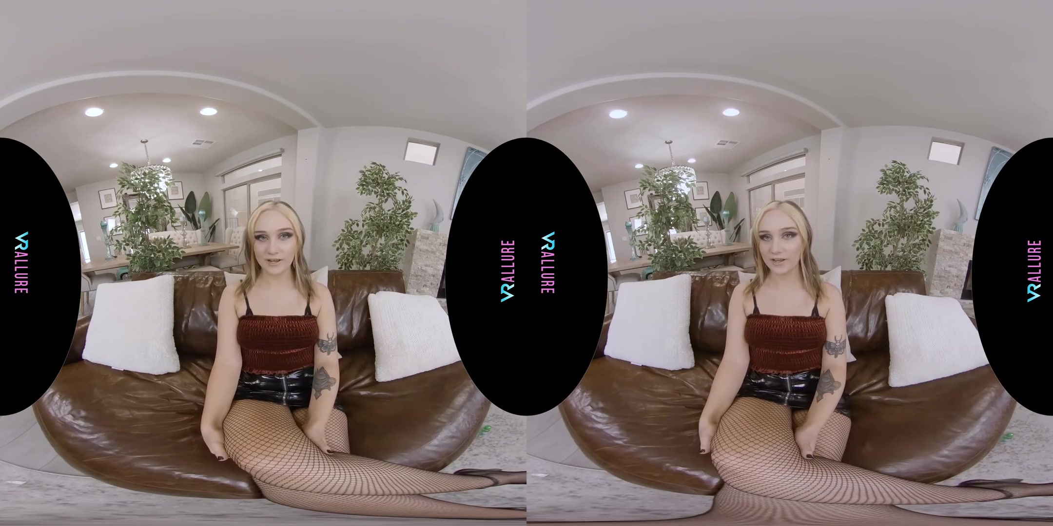 Gwen Tells You Her Favorite Fetishes!; Cute Blonde Babe Solo with her Toys
