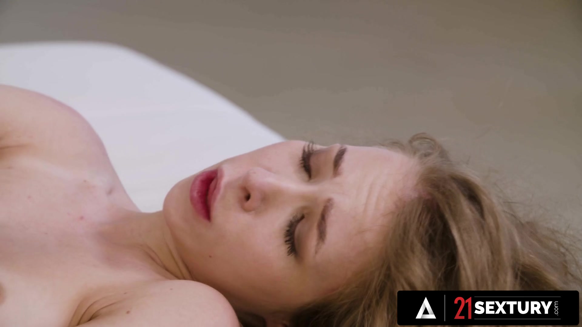 21 SEXTURY - Perfect Beauty Nata Ocean Wants A Big Cock In Her Tight Pussy