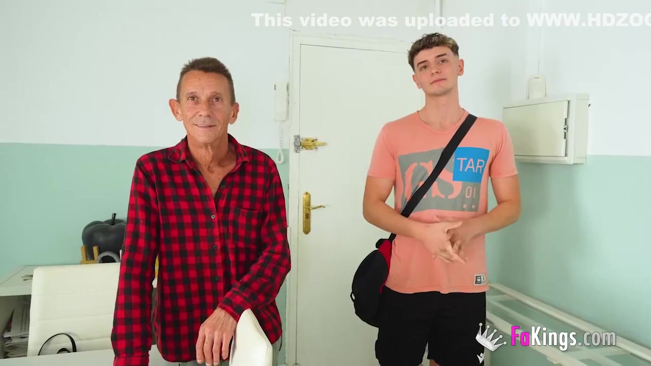 Violeta Silvestre Gets In A Wild Threesome With And His Godson - Don Jorge