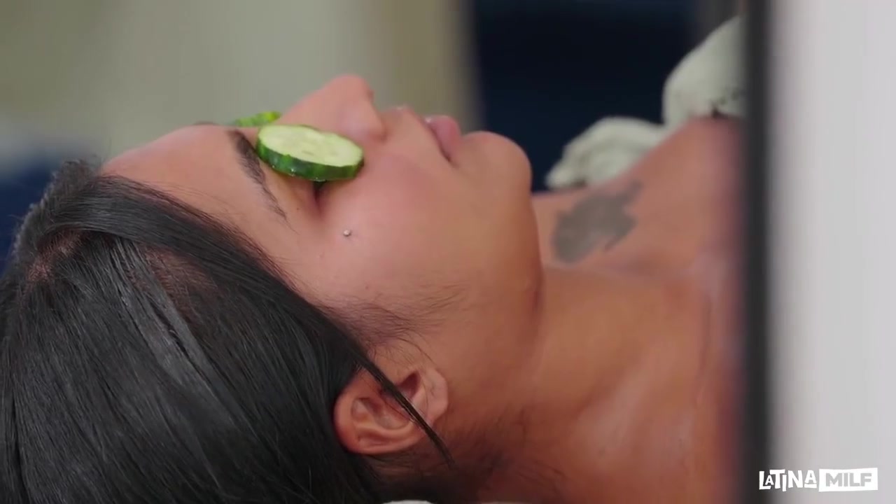 Yasmina Khan And Sofia Millers - Naughty Masseur Fucks His Client