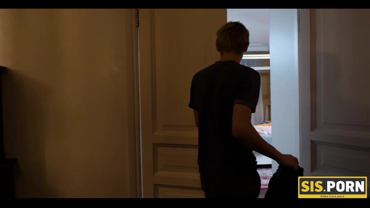 SIS.PORN. Unsuspecting coed is restlessly penetrated without knowing stepbro fucks her