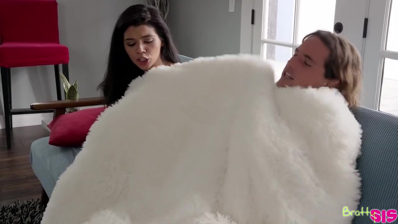 Harley Haze - Slipping It In My Stepsister