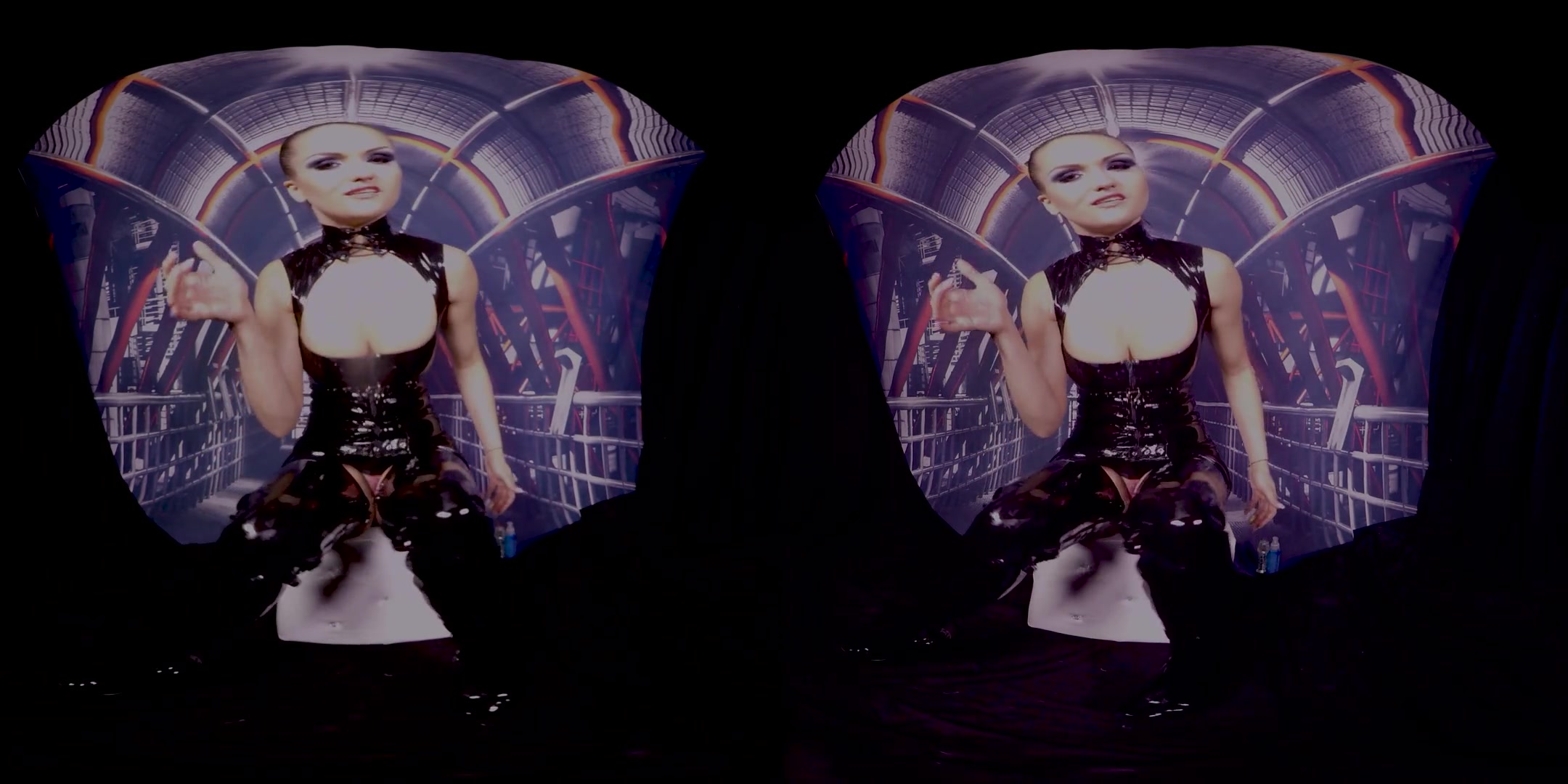 420 - Barbara Bieber; Pornstar Solo in Latex with a Toy