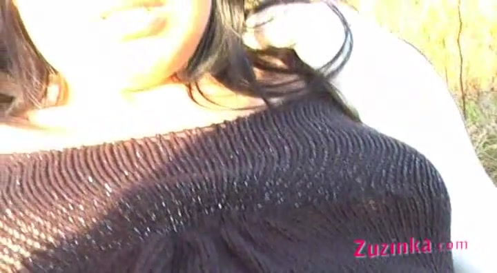 Sexy Zuzinka outdoor