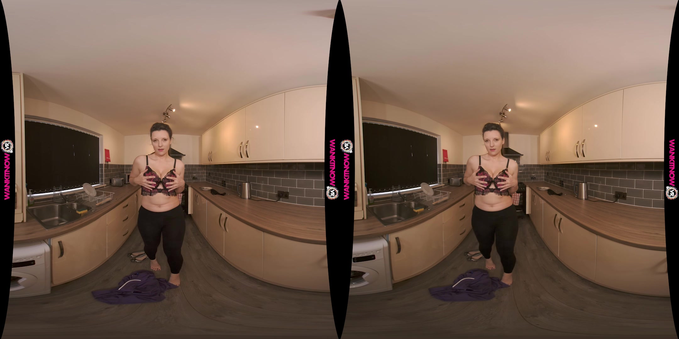 Extra Treatment featuring Ivy L - WankitNowVR