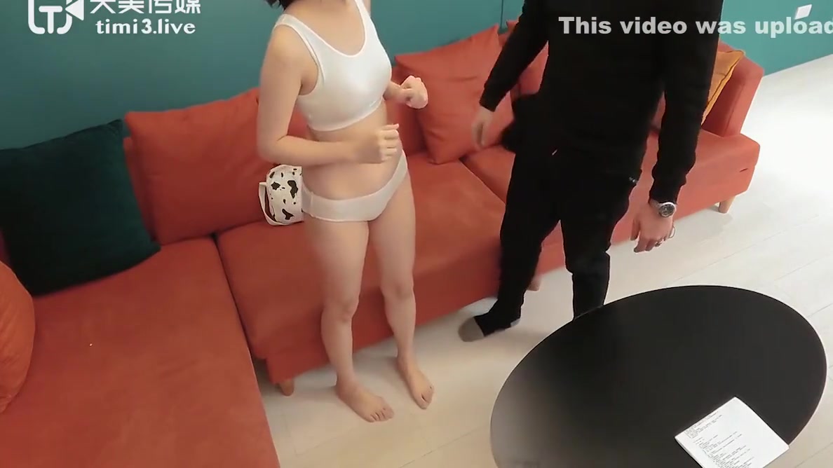 Sexy Asian Waitress With Big Boobs And Big Butts Have A Hardcore Sex With Big Dick