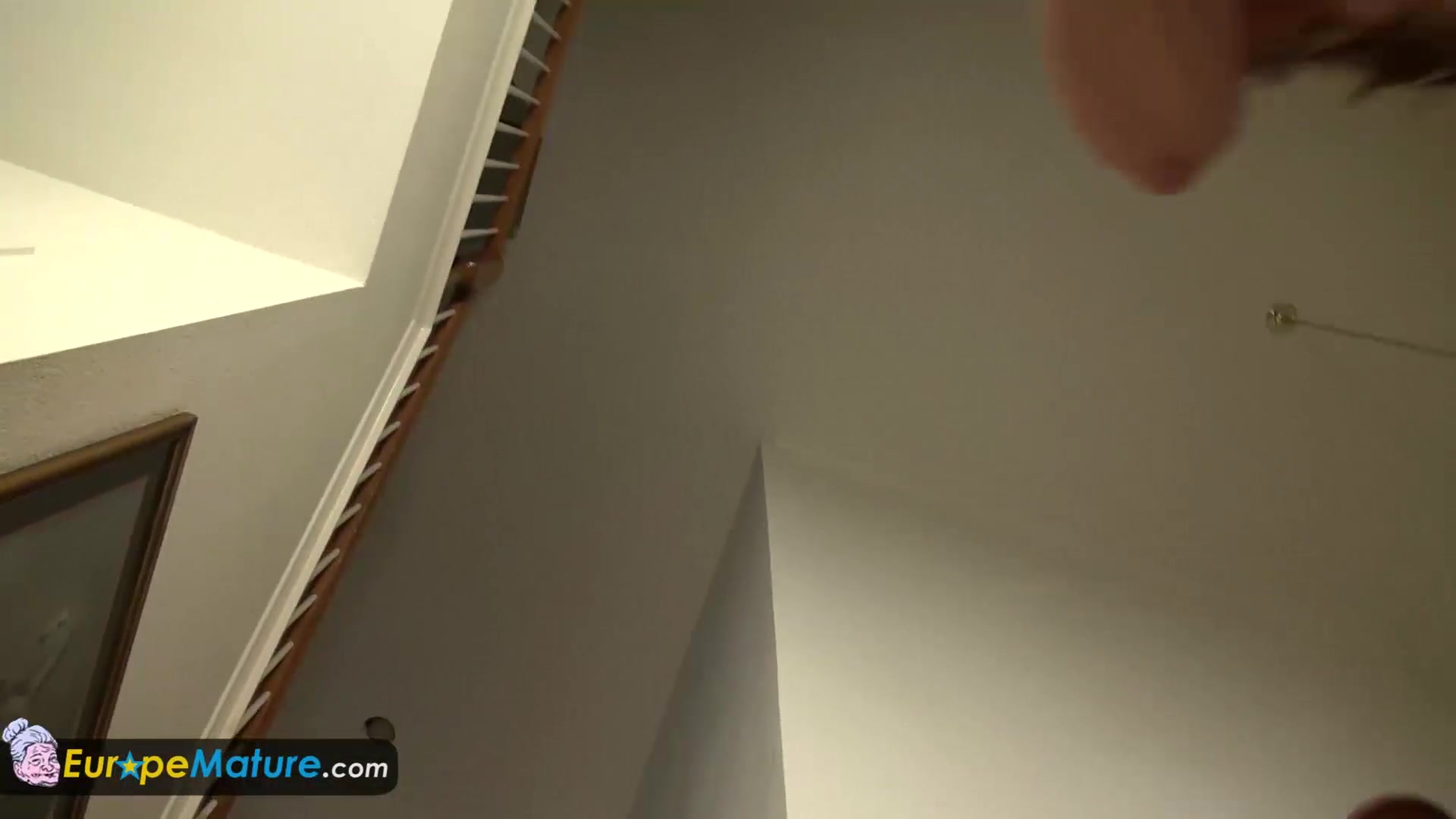 EUROPEMATURE - Rose super hot and decides to play