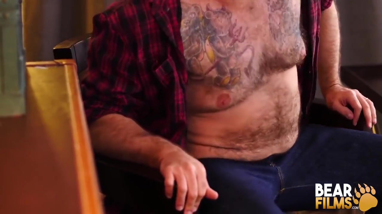 Inked Bottom Loves Riding Chip Youngs Horny Cock