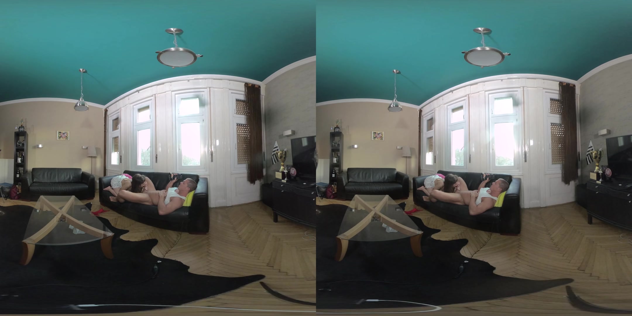 Matt Bird Middle 1 - PornoDanVR