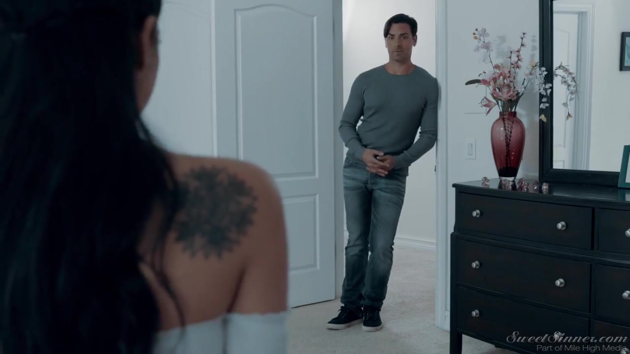 Gina Valentina And Ryan Driller In Babysitter13 - Ginas New Vibrator Gina