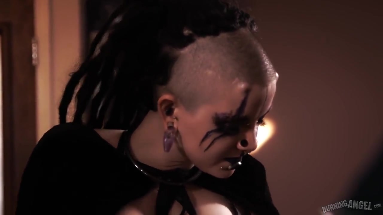 Luna Lavey In Alt Chubby Girl With Appetizing Bottom Rides My Boner