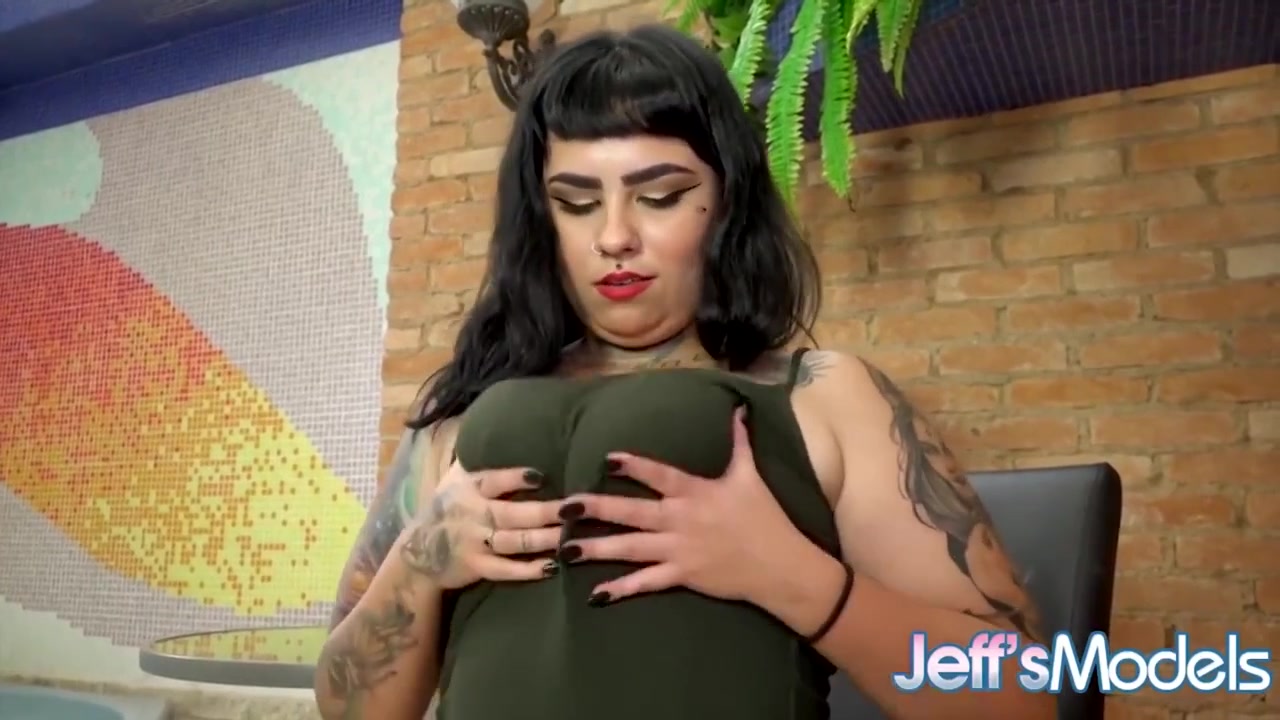 Bbw Goth Takes Fucking Machine