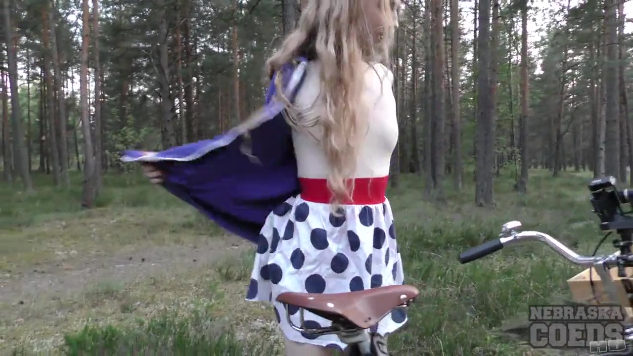 Areana Back Riding Her Bike Nude Masturbating In The Forest - NebraskaCoeds