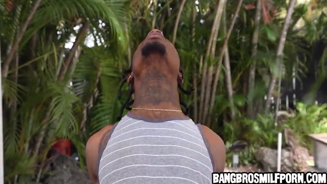 Trying To Hide His Erection From His Hot Yoga Teacher 5 Min - Black Penis