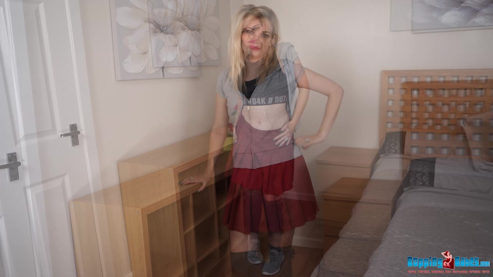 Dolly - Getting A Workout - BoppingBabes
