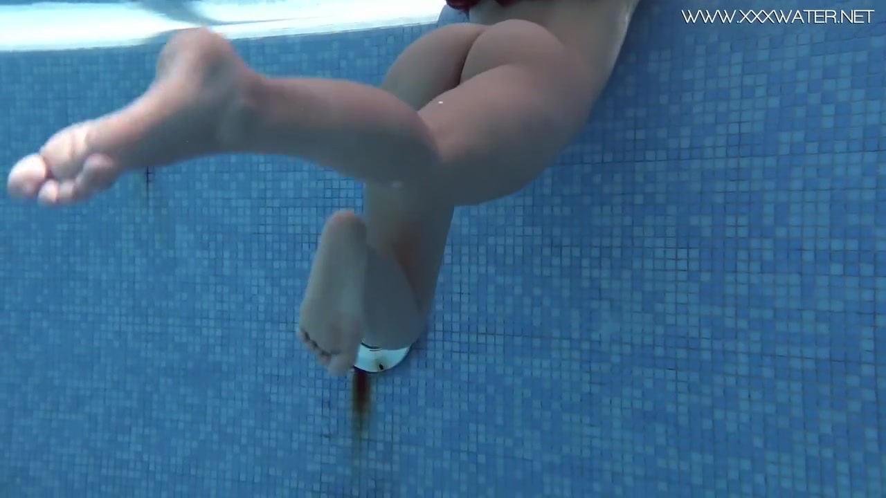 Hot Spanish Babe Underwater - Diana Rius
