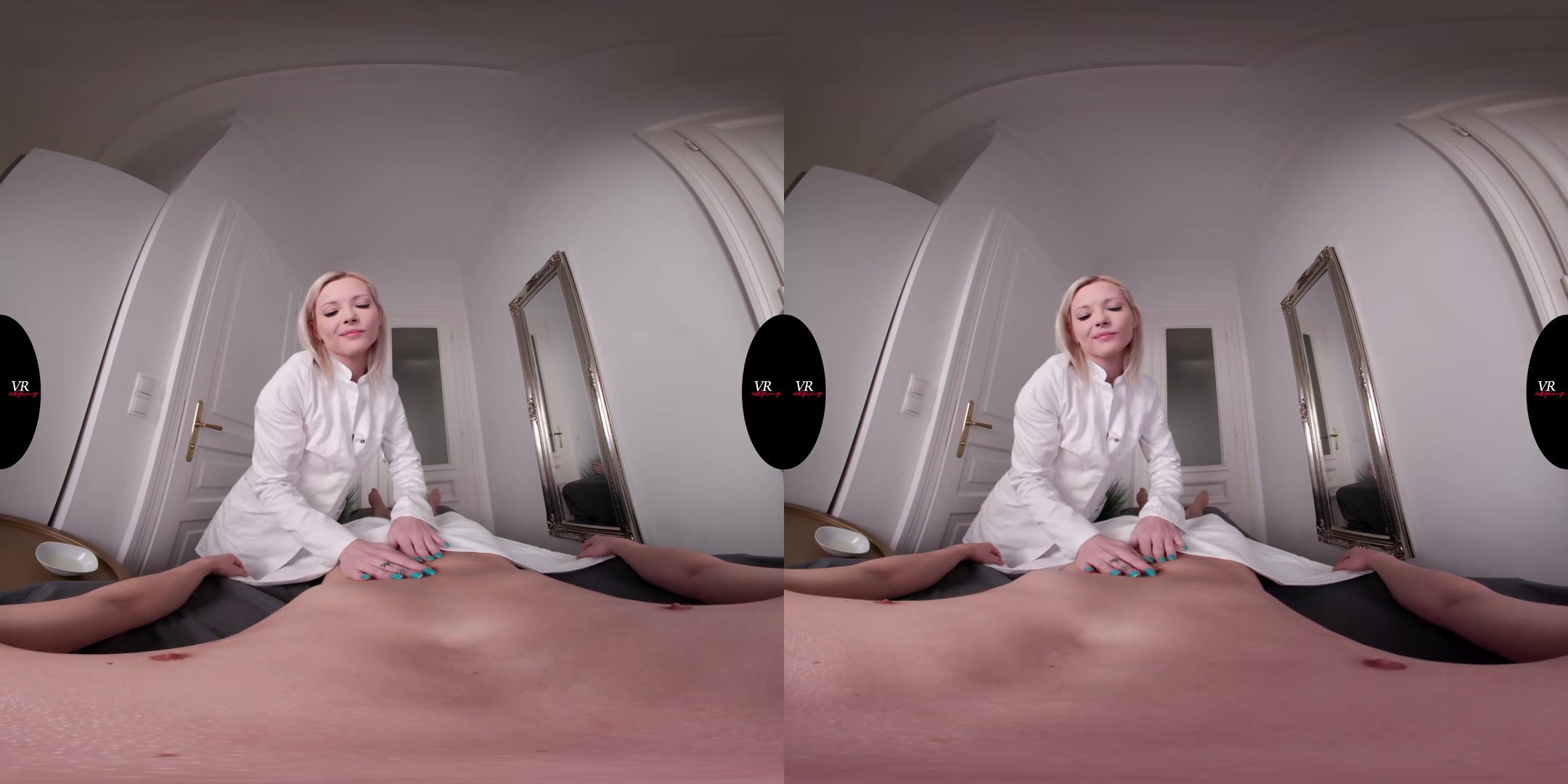 Zazie Welcums You At The Massage Parlor