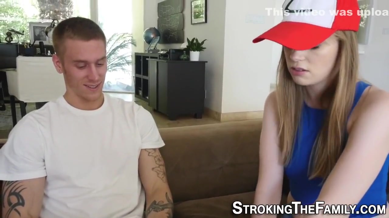 teen 18+ Sucks Stepbrother