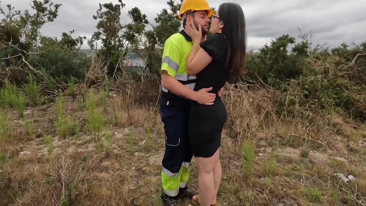Construction Worker Fucks Curious Girl And Cums Inside. 11 M