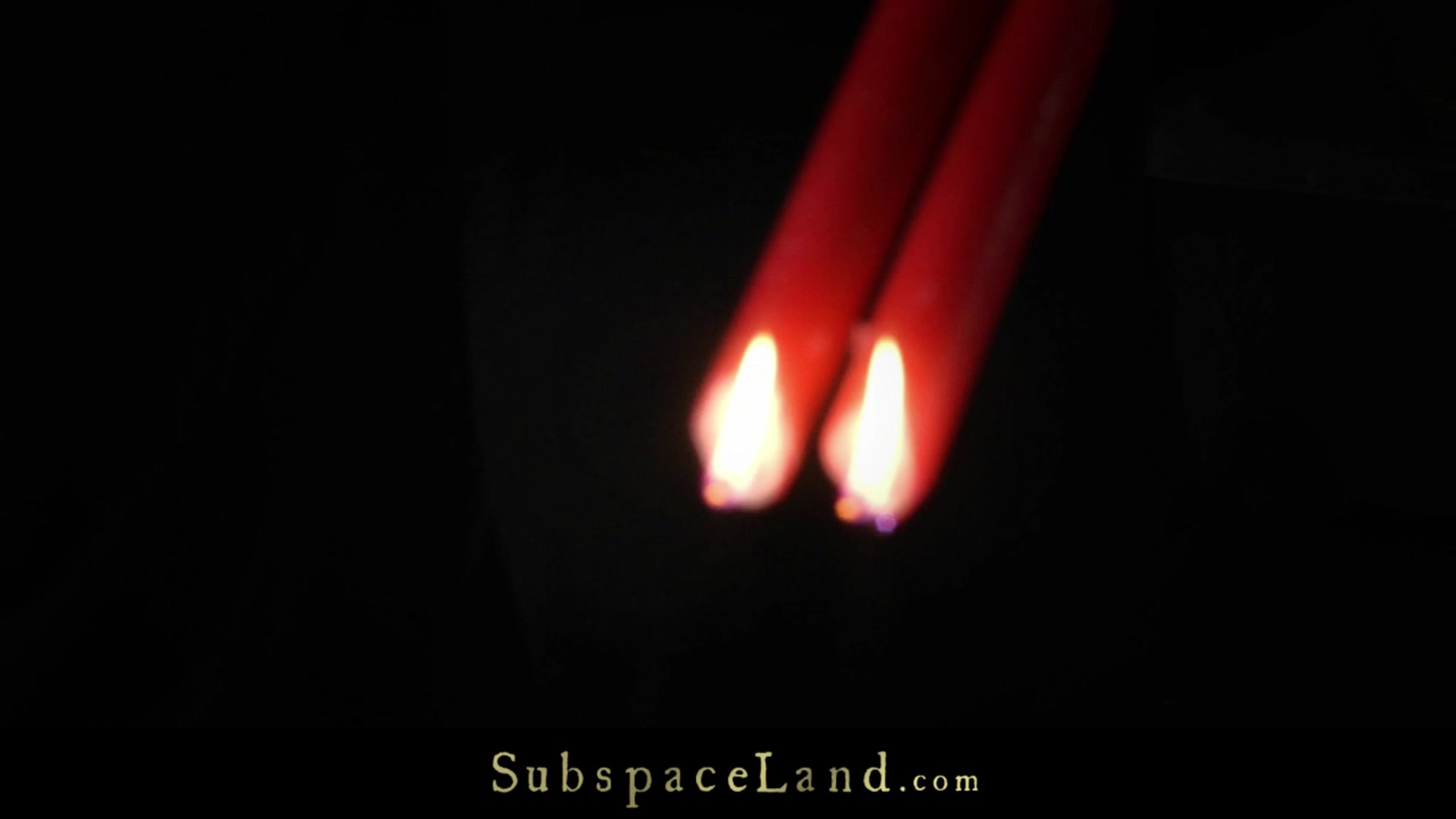 Painful hot wax and spank for damsel in ropes