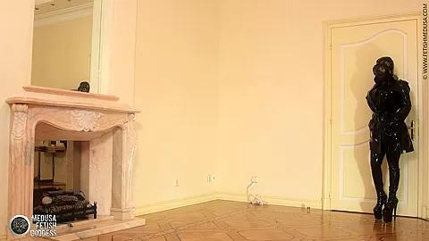 Gas Mask Dance - Watch4Fetish