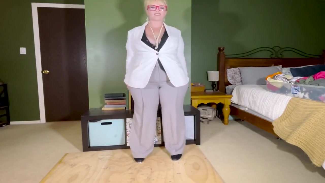 Striptease: Old Jazz And Swing Make Alice Horny As She Counts You Down To Cum After Stripping And Jiggling Her Fat Body