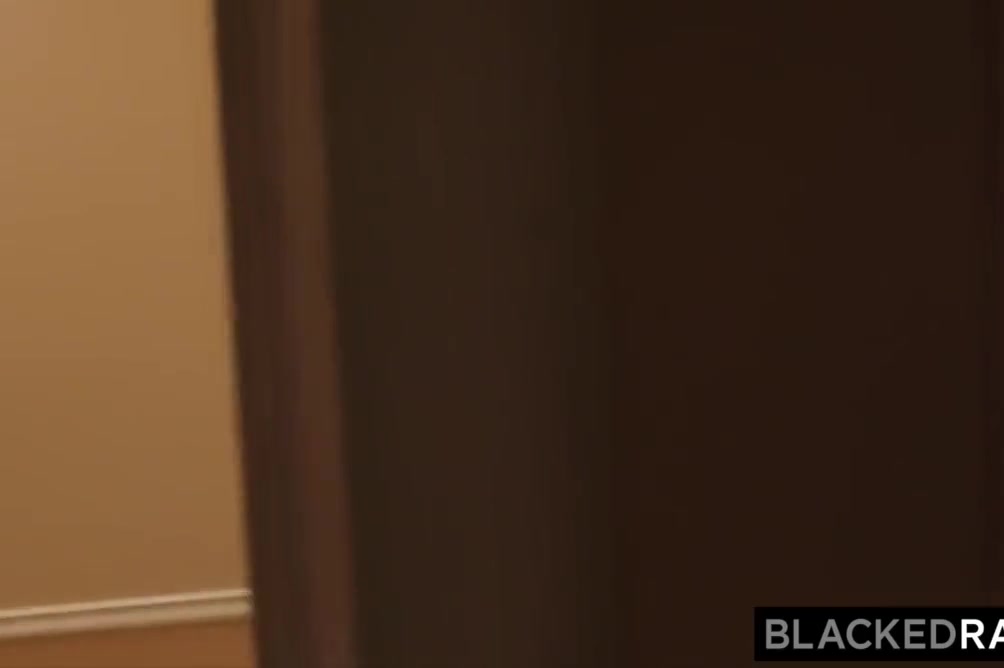 Blonde Cutie Jazlyn Takes Huge Bbc In The Ass