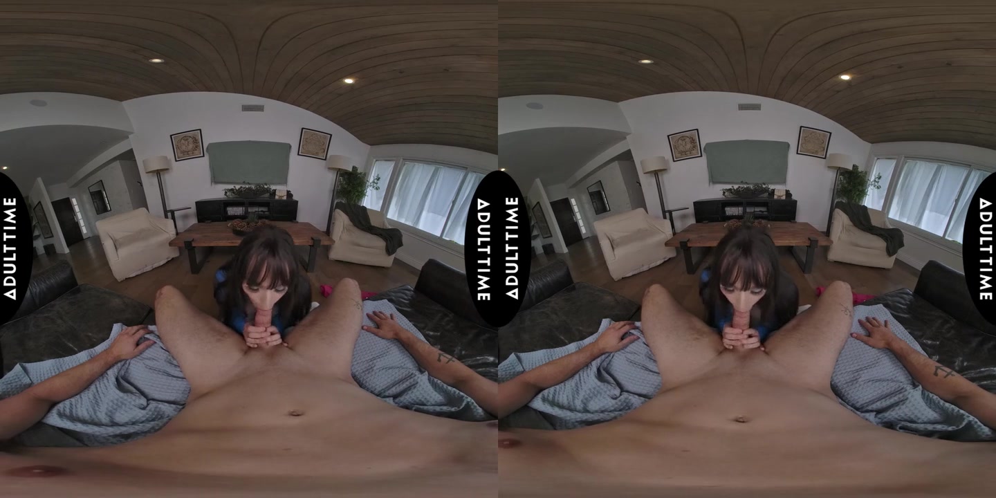 UP Close VR with Lexi Luna, Scene #01