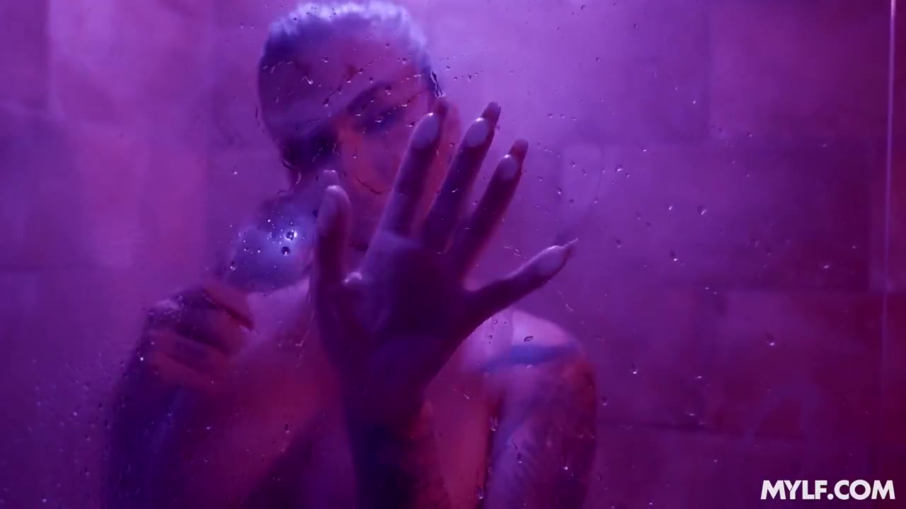 Hot Pre Sex Shower - MYLF