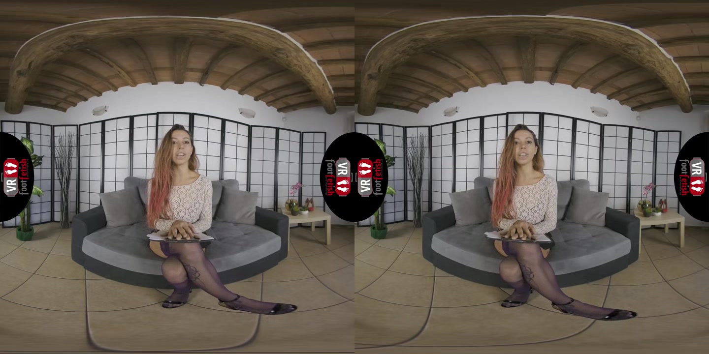 The Attractive Brunette Elettra Enjoys Posing And Massaging Her Beautiful Feet In Virtual Reality - VRFootFetish