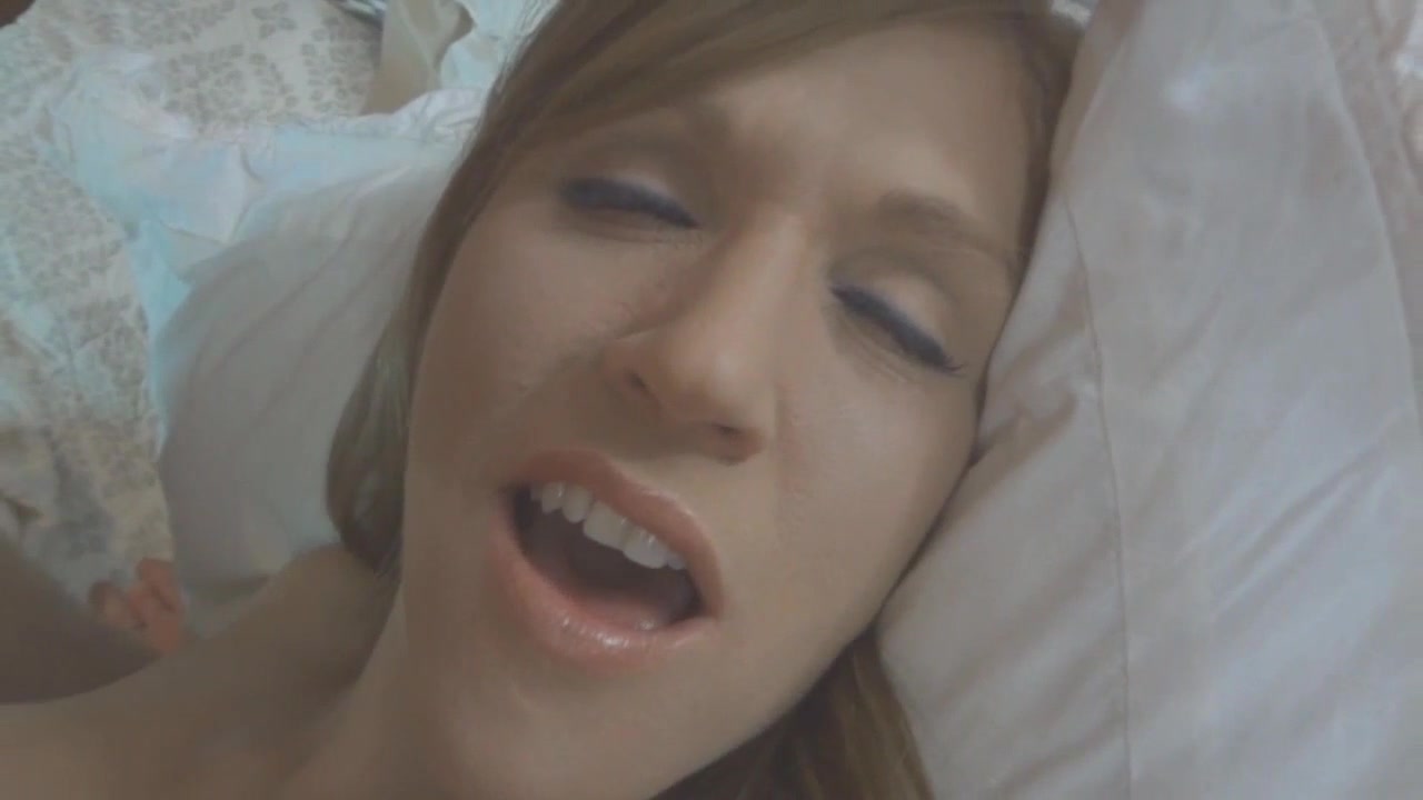 Foot fucking creampie slut 3 - TacAmateurs