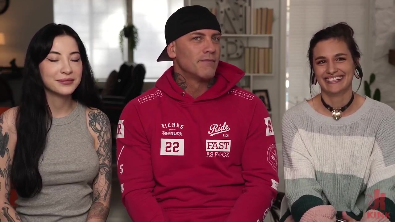 Charlotte Sartre, Luna Lovely And Derrick Pierce - New Real Life Fantasy 17-03-2023