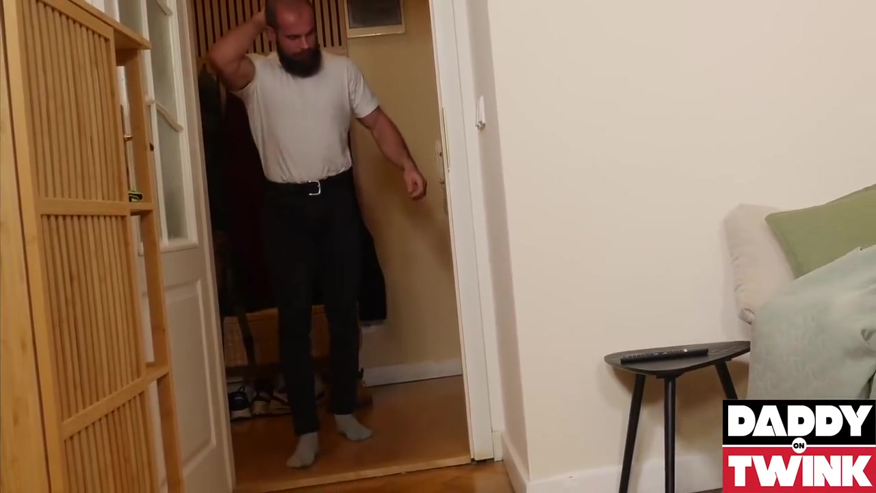 Hops On John Barbers Huge Dick - Liam Rose