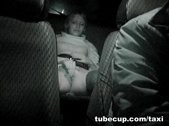 Awesome cam masturbation on taxi back seat