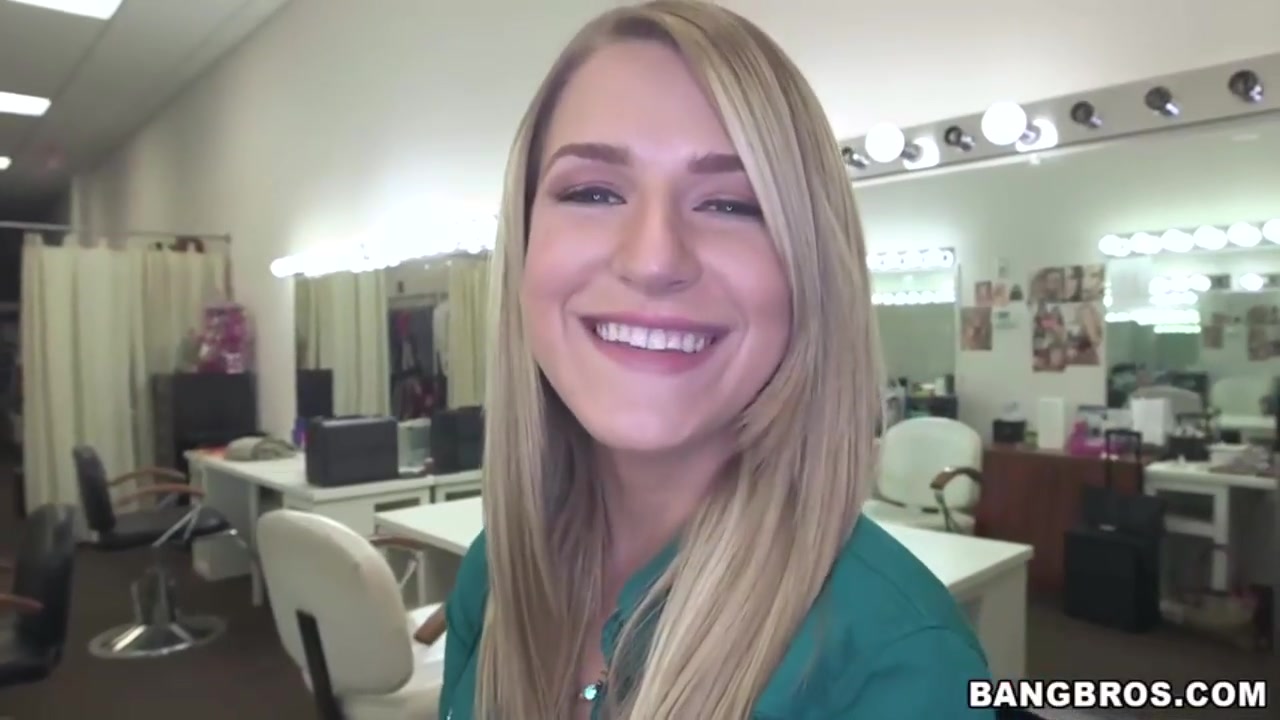 Dick massage from amateur blonde girl