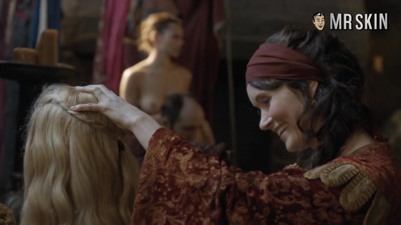 White Queen Anne Hathaway Will Smoke Your Caterpillar - Mr.Skin