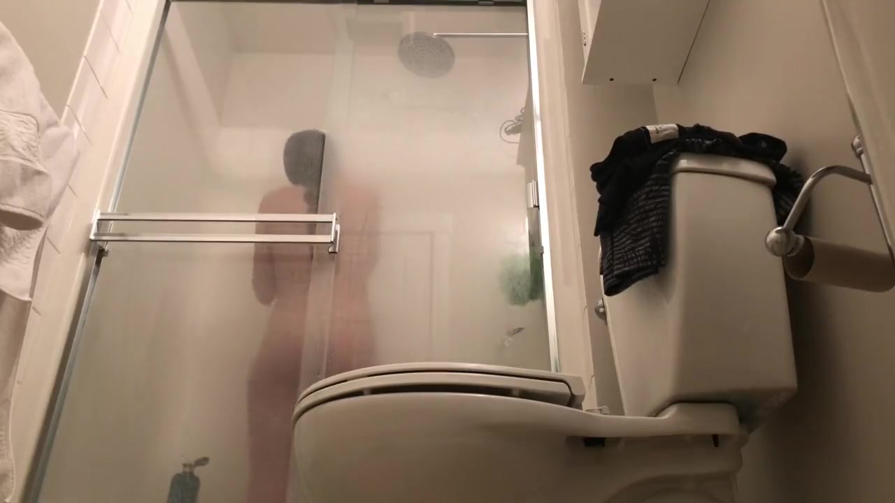 Bubble Butt teenager 18+ SPIED in the shower! Cant believe im doing this to her