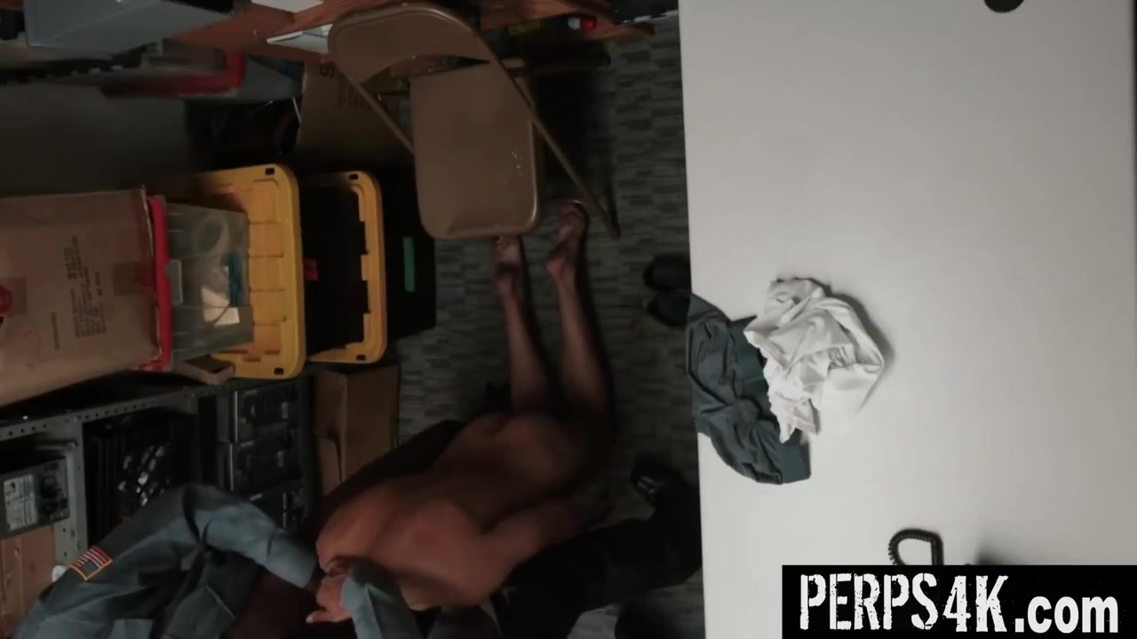 Alonso Meyer And Vinnie Stefano - If The Twink Satisfies The Officers He Will Be Released - Perps4k 8 Min