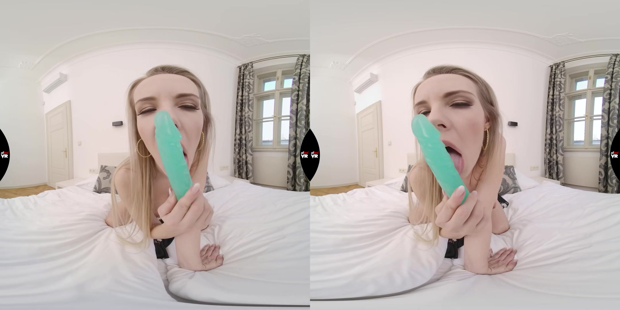 Florane Russel Stretches Her Asshole