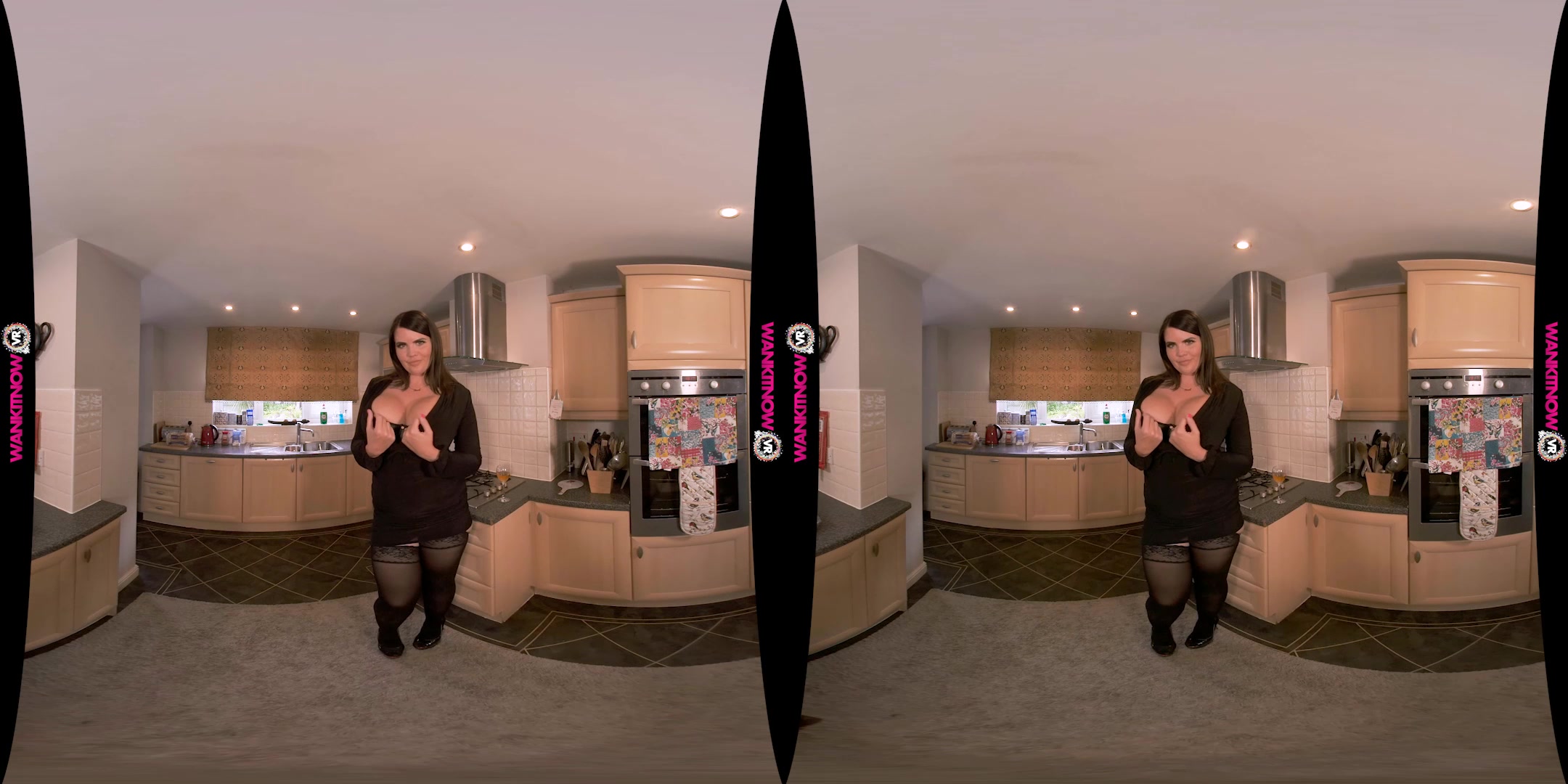 Horny Favour featuring Kylie K - WankitNowVR