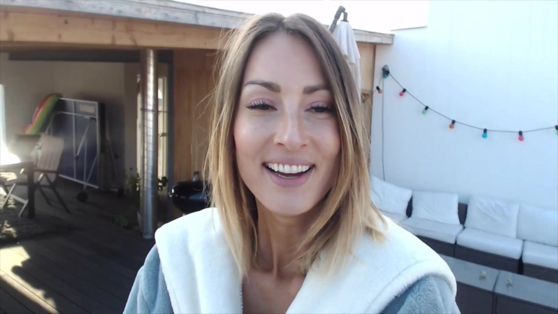 Nude Toes And Rooftops - Sex Movies Featuring Emma Lovett