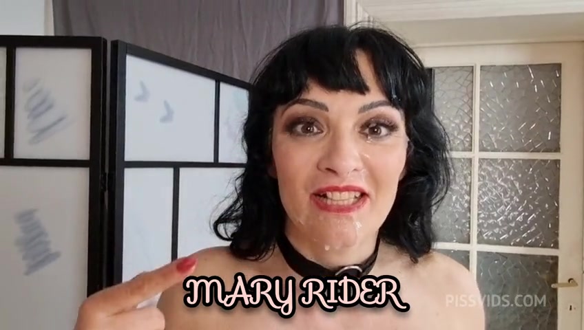 Lilly Veroni, Vittoria Divine, Mary Rirder, Lynn Lynx, Rubi Storm Behind the scenes (Anal, Piss) - PissVids