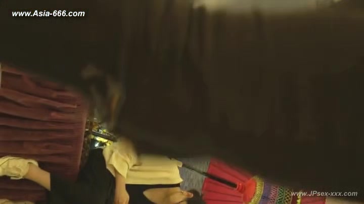 peeping chinese amateur upskirt.41